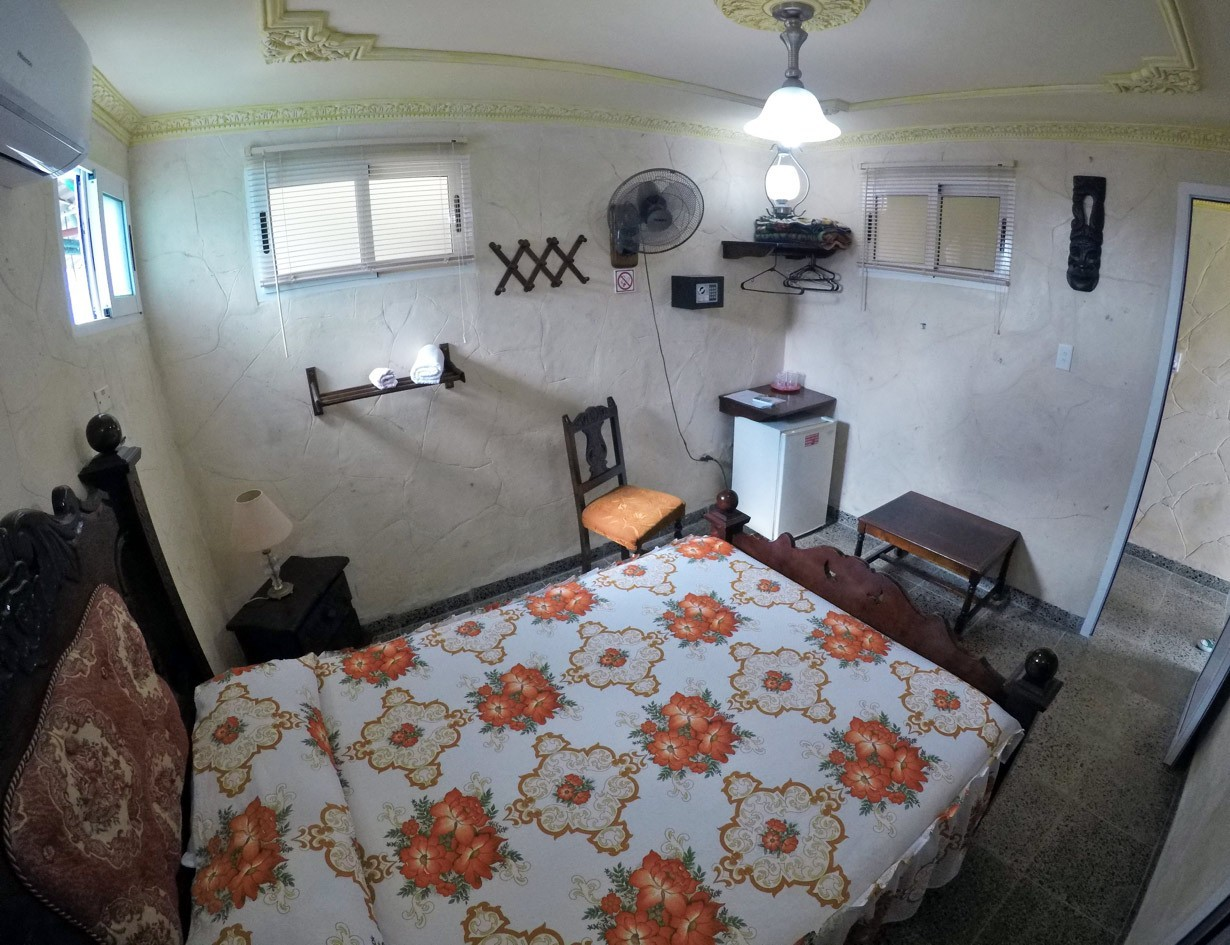 Room 7 in Vista al Mar casa particular in Old Havana, Cuba