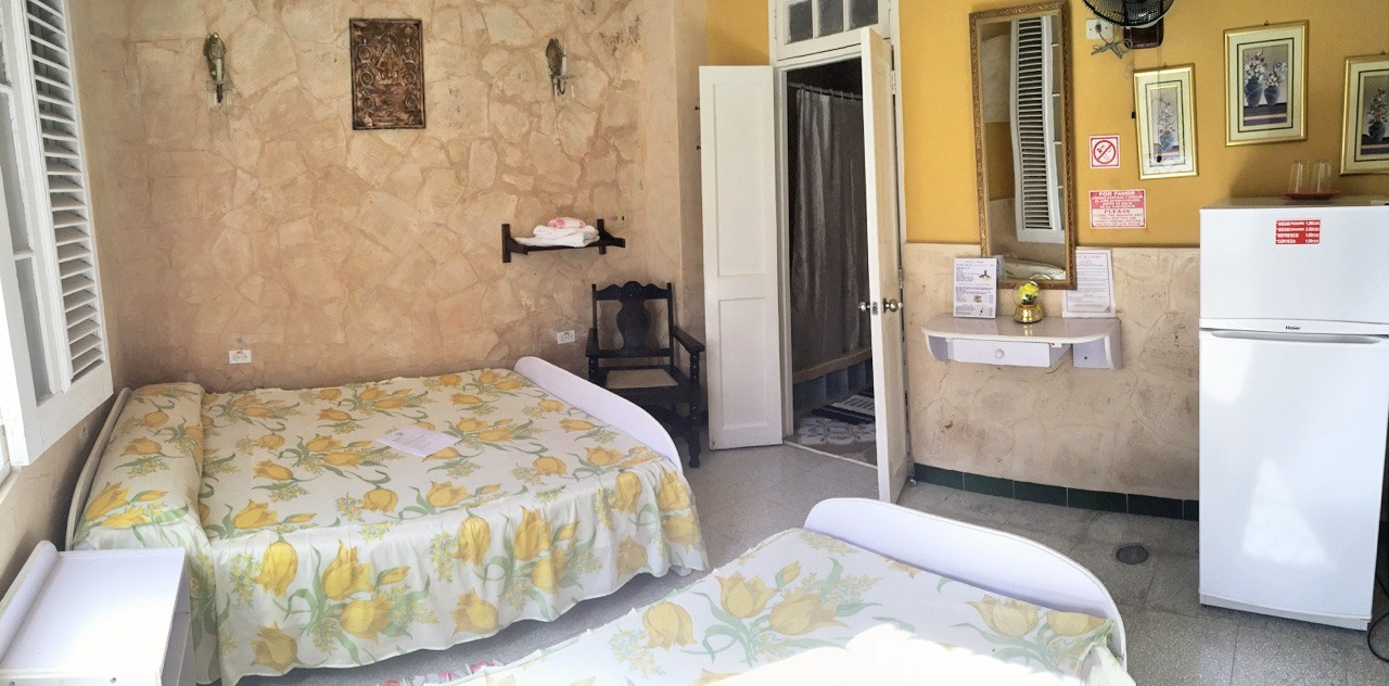 Room 1 of La Caridad casa particular in Old Havana