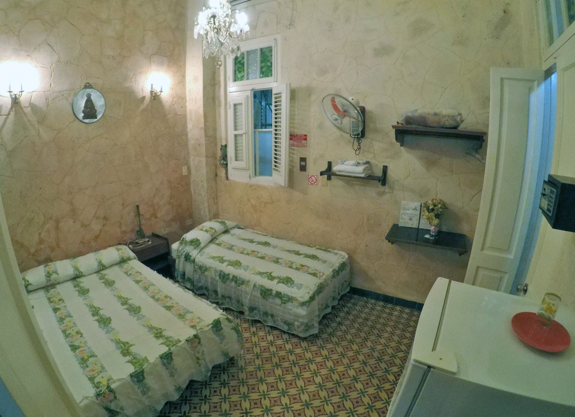 Room 2 of Casa Particular La Caridad en Habana Vieja