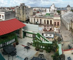 The roof top terrace of Vista al Mar guesthouse in Old Havana
