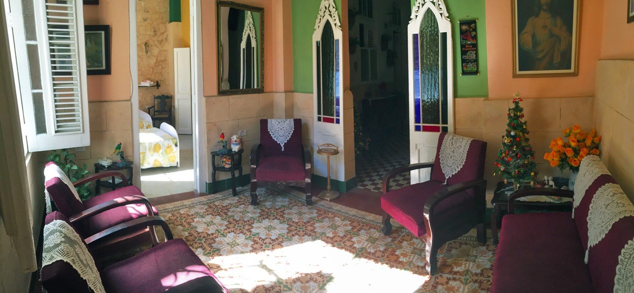 The lounge room of La Caridad guesthouse in Havana